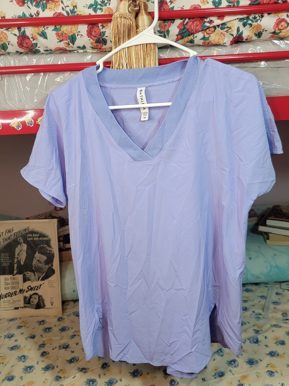 Athleta Light Lavender V-Neck Women's Top Short Sleeve Periwinkle Blue